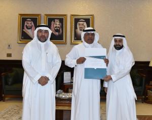 UQU President Honors Outstanding Employees of UQU Vice Presidency