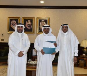 UQU President Honors Outstanding Employees of UQU Vice Presidency