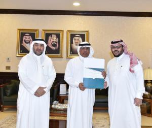 UQU President Honors Outstanding Employees of UQU Vice Presidency