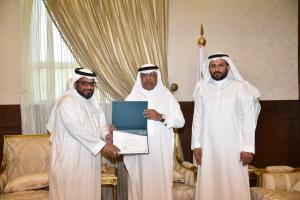 UQU President Honors Affiliates of Legal Department