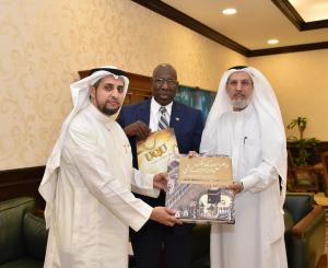 UQU President Receives Ambassador and Honorary Consul of Liberia    