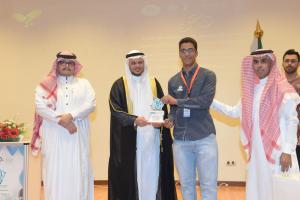 In the Presence of UQU Vice President for Educational Affairs, Pharmacy Club Concludes  Its Activities and Events 