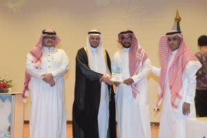 In the Presence of UQU Vice President for Educational Affairs, Pharmacy Club Concludes  Its Activities and Events 