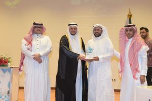 In the Presence of UQU Vice President for Educational Affairs, Pharmacy Club Concludes  Its Activities and Events 