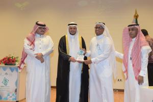 In the Presence of UQU Vice President for Educational Affairs, Pharmacy Club Concludes  Its Activities and Events 