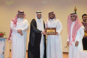 In the Presence of UQU Vice President for Educational Affairs, Pharmacy Club Concludes  Its Activities and Events 