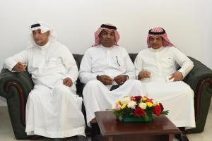 UQU President Visits Al-Laith Colleges