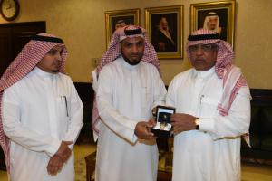 UQU President Honors Operations and Maintenance Department Unit Heads