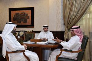 UQU President Reviews Package of Releases of Internship Students  