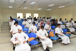 UQU Vice President for Educational Affairs Checks on Progress of English Placement Test for Preparatory Year Students