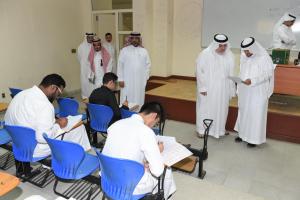 UQU Vice President for Educational Affairs Checks on Progress of English Placement Test for Preparatory Year Students