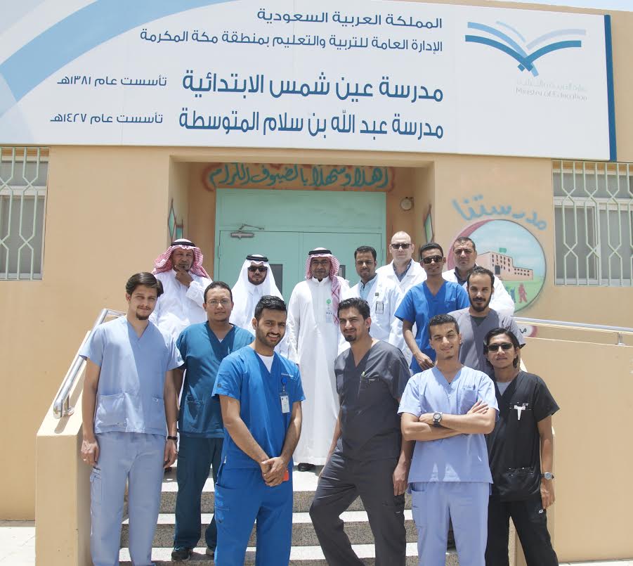 عيادات الأسنان المتنقلة بطب الأسنان تزور مركز حي عين شمس إدارة