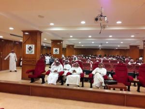 Arabic Language Department at Al-Qunfudhah University College Holds Seminar Titled (Approaches of Literary Discourse Analysis)