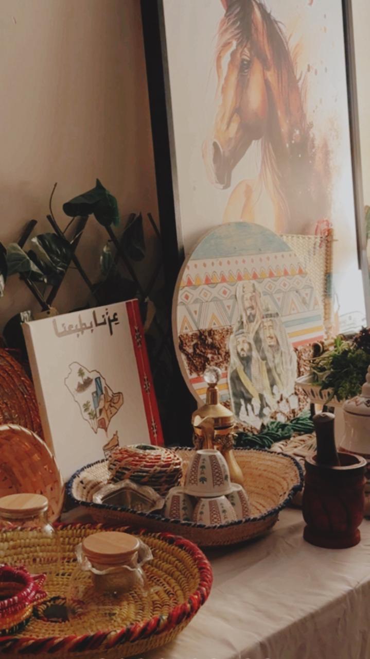 إقامة معرض ثقافي بمناسبة يوم التأسيس