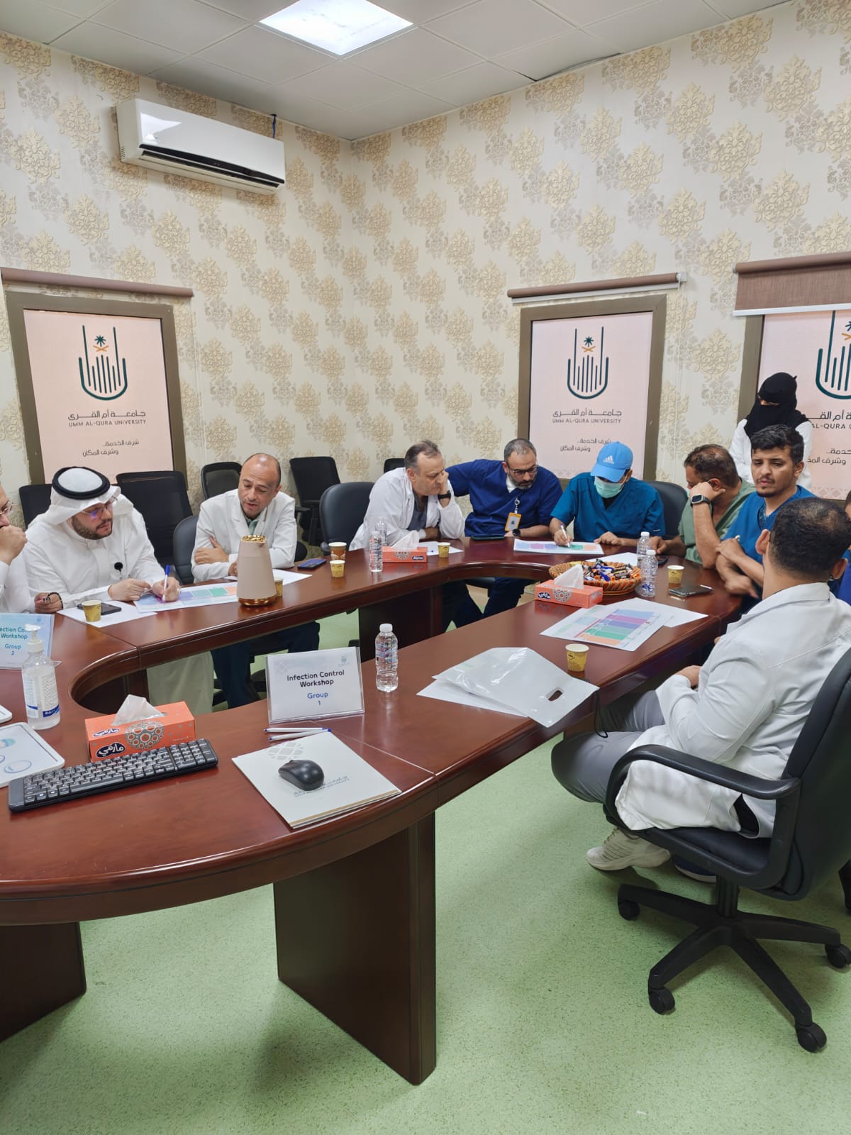 قسم مكافحة العدوى بالعيادة الطبية الجامعية ينظم ورشةعمل تدريبية بعنوان أساسيات مكافحة العدوى
